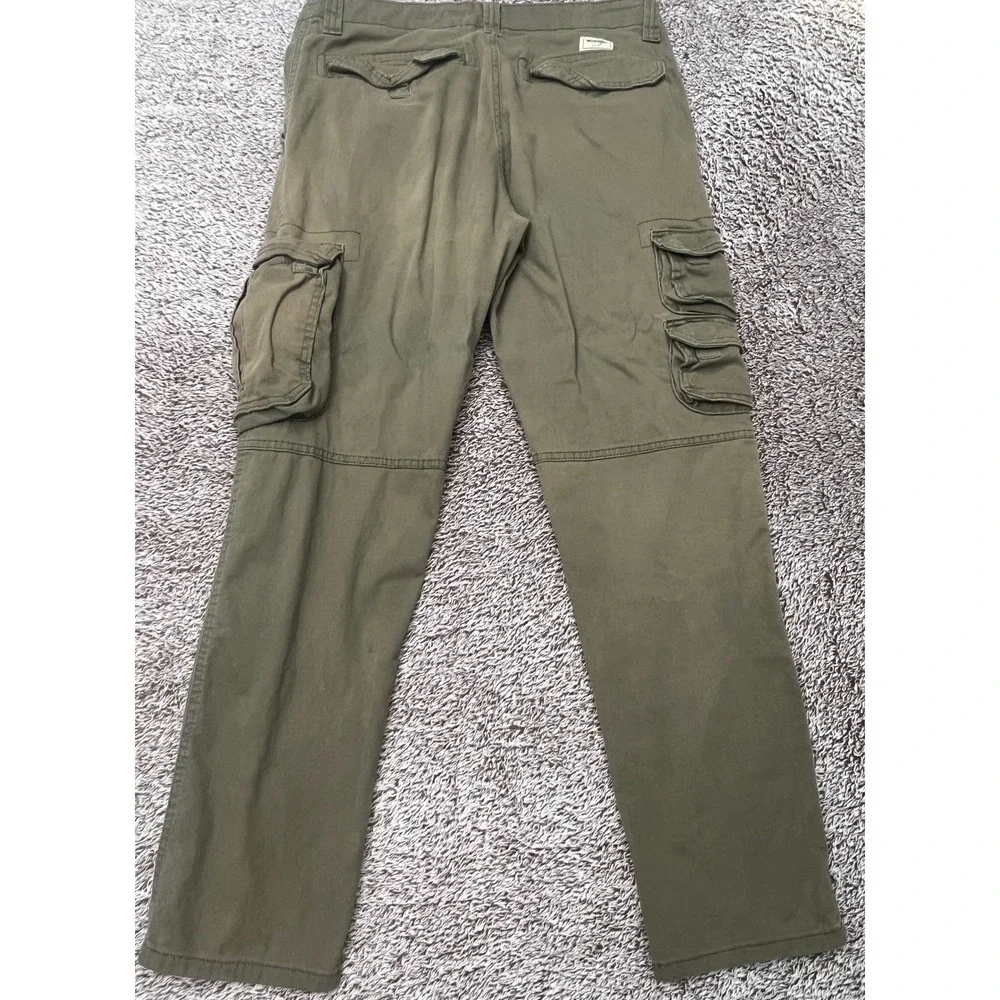 Wrangler Men's 33x30 Olive Green Cargo Work Pants Regular Taper Utility Stretch